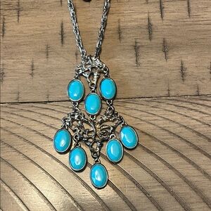 Elegant Silver and Blue Pendant Necklace